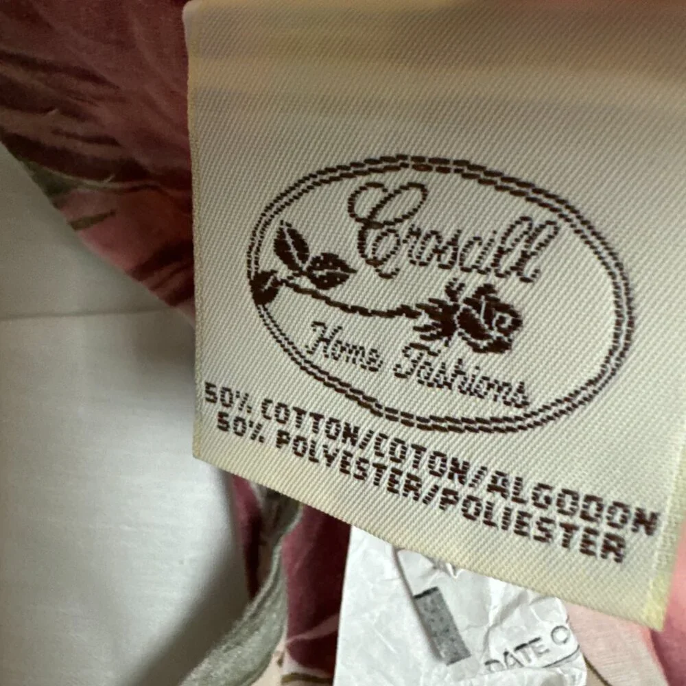 Set 2 Vintage CROSCILL Home Fashion Floral Pillow Cases Standard